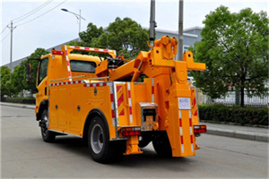 姚家园高速路拖车费